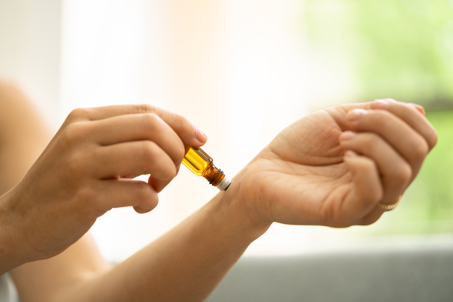 Essential Oil Skin Aromatherapy